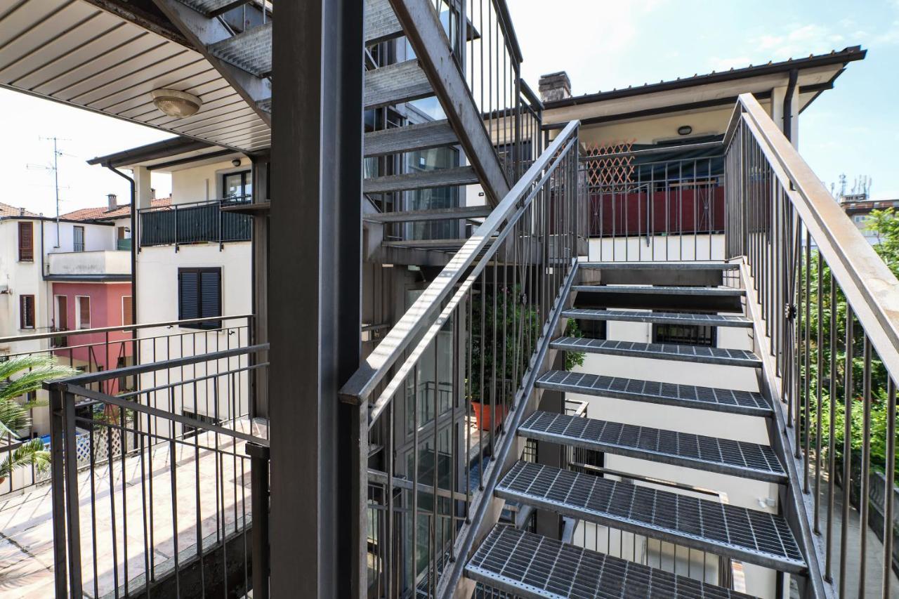 Primopiano - Euclide Apartment Milan Luaran gambar