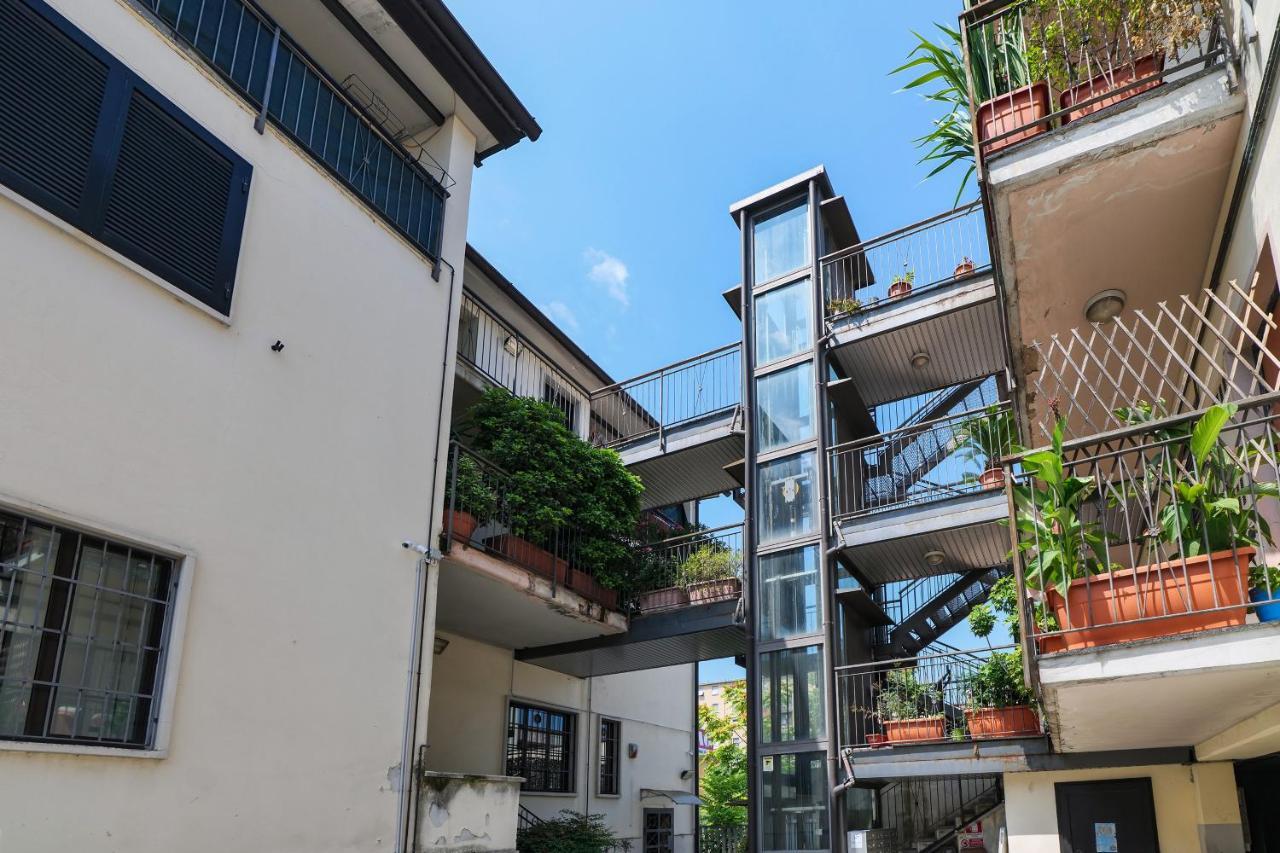 Primopiano - Euclide Apartment Milan Luaran gambar