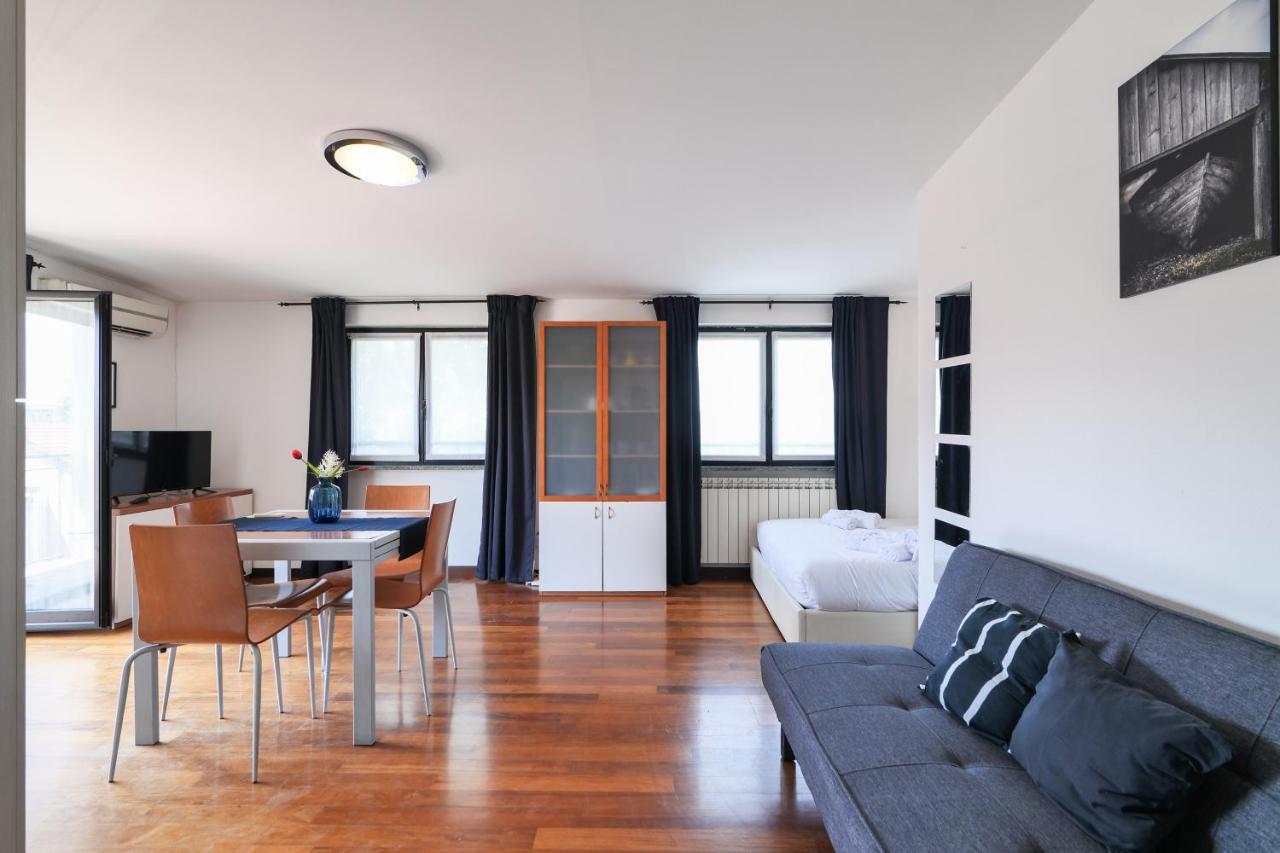 Primopiano - Euclide Apartment Milan Luaran gambar