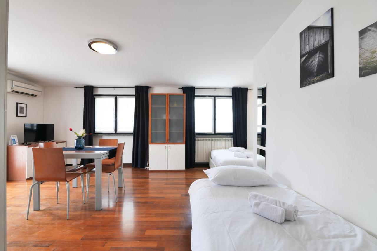 Primopiano - Euclide Apartment Milan Luaran gambar