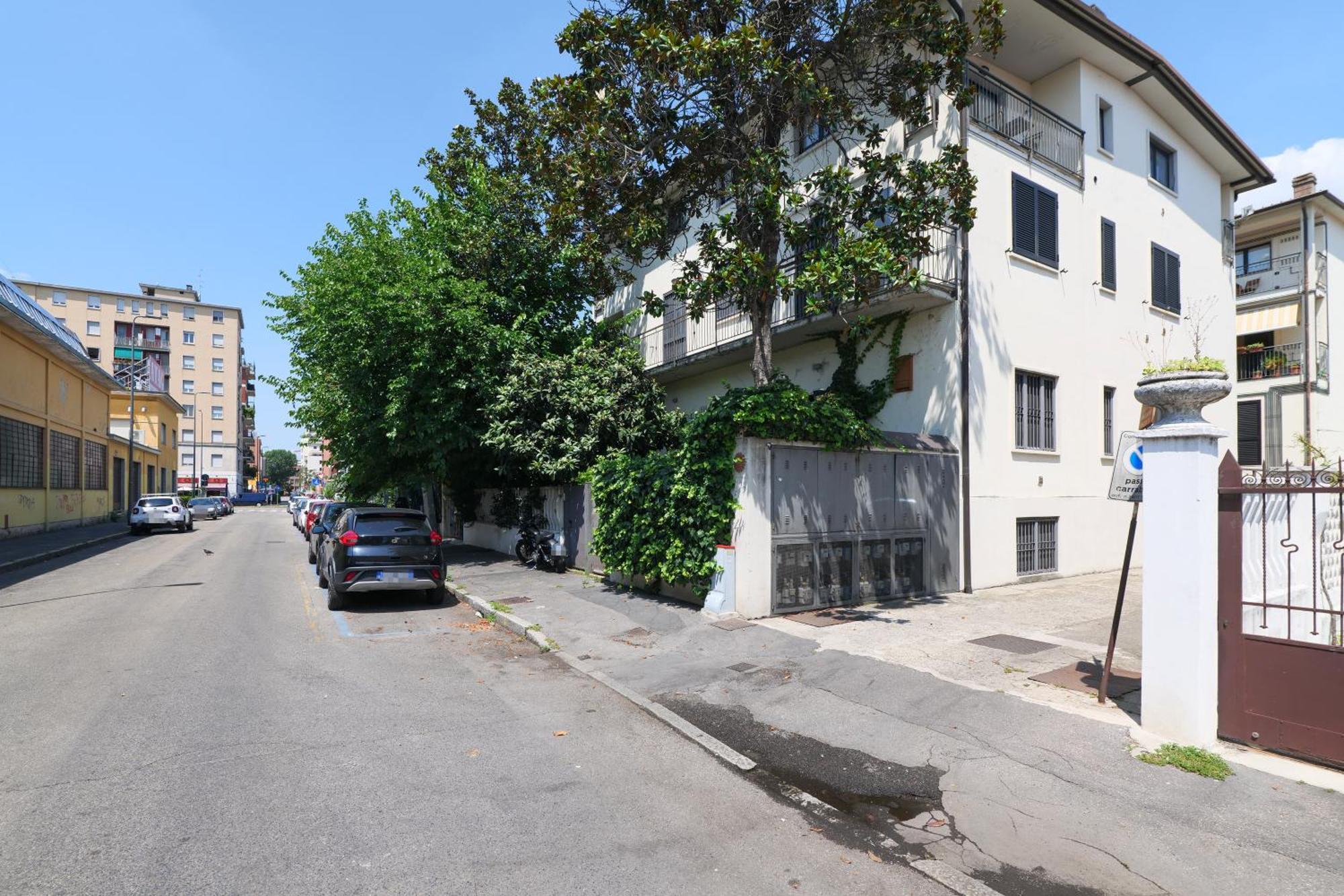 Primopiano - Euclide Apartment Milan Luaran gambar